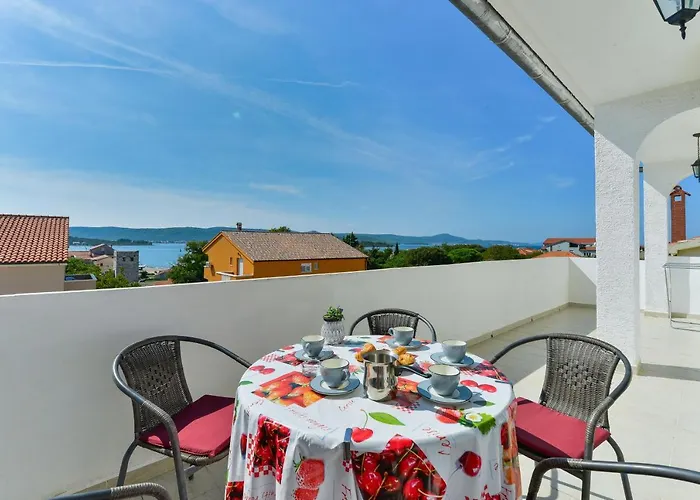 شقة Citrus توراني